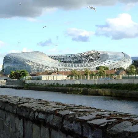 Paddy's House בית הארחה