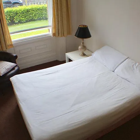 Paddy's House בית הארחה